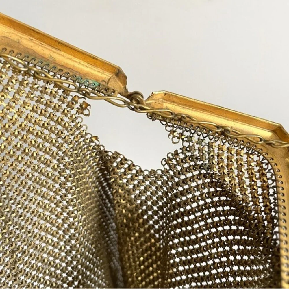 Vintage Brass Chainmail Mini Flapper Purse - made in Canada 🇨🇦 - Picture 5 of 10